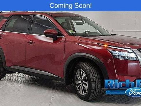 Used 2024 Nissan Pathfinder SL w/ Cargo Package AWD/4WD image 1