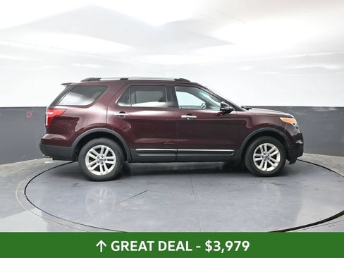 Used 2011 Ford Explorer XLT w/ 202A Rapid Spec Order Code AWD/4WD image 2