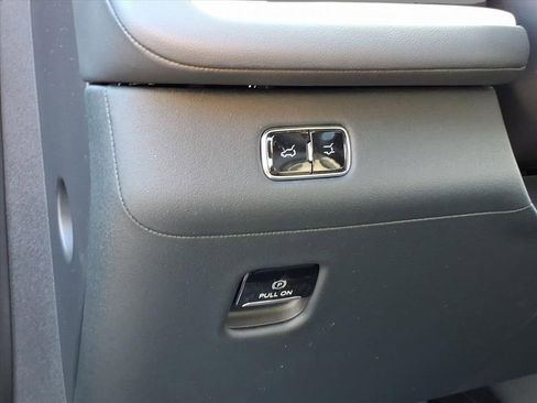 New 2025 Lincoln Navigator Reserve w/ Jet Appearance Package AWD/4WD image 19