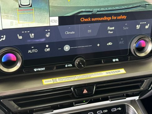 New 2026 Lexus TX 500h AWD image 19