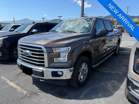 Used 2017 Ford F150 XLT w/ Equipment Group 302A Luxury AWD/4WD image 3