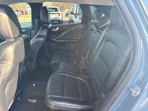 Used 2025 Ford Escape Platinum image 17
