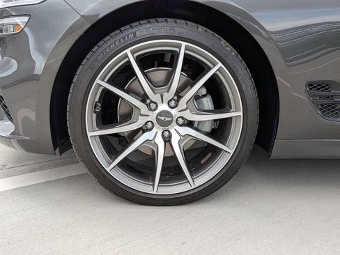Used 2023 Genesis G70 2.0T RWD image 9
