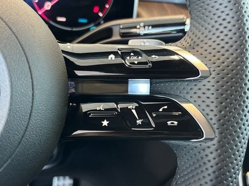 New 2026 Mercedes-Benz GLC 300 4MATIC image 23