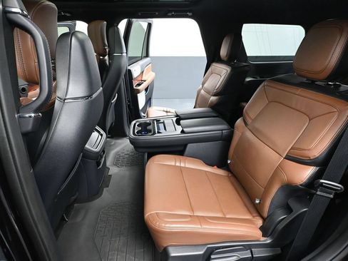 Used 2024 Lincoln Navigator Reserve w/ Equipment Group 201A AWD/4WD image 40