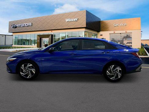 New 2025 Hyundai Elantra Sport image 3