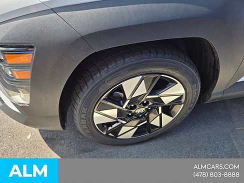 Used 2024 Hyundai Kona SEL FWD image 2