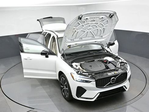 Used 2023 Volvo XC60 B5 Plus w/ Climate Package AWD/4WD image 49