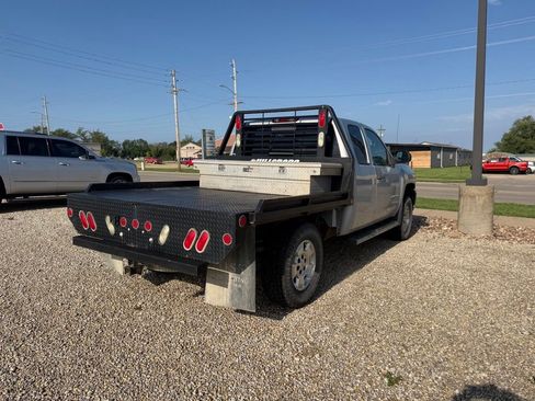 Used 2013 Chevrolet Silverado 1500 LT w/ Interior Plus Package AWD/4WD image 4