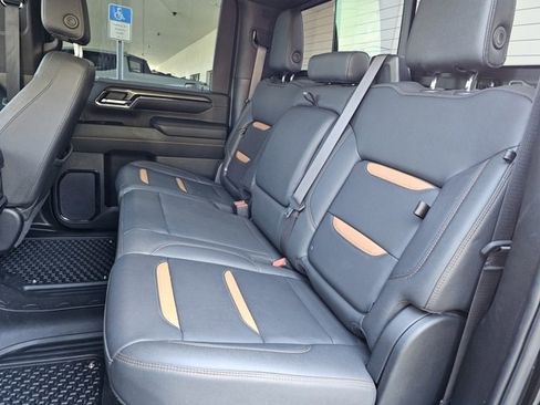 Used 2024 GMC Sierra 2500 AT4 w/ Technology Package image 21