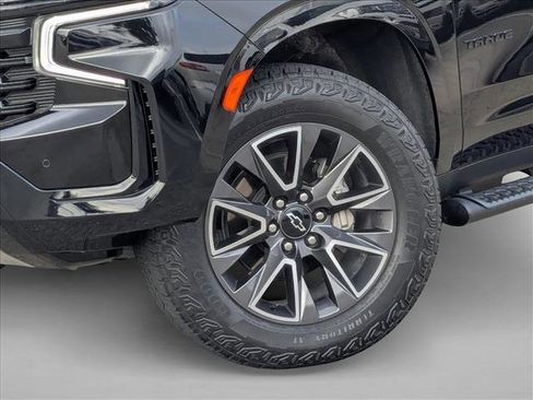 Used 2023 Chevrolet Tahoe Z71 w/ Luxury Package image 25