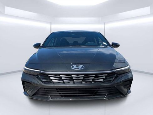 New 2026 Hyundai Elantra Sport image 8