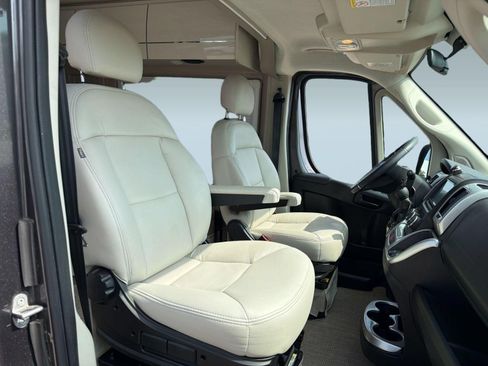 Used 2021 RAM ProMaster 1500 w/ Convenience Group FWD image 21