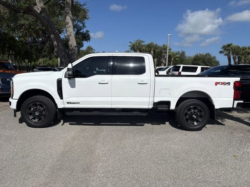 Used 2023 Ford F250 Lariat w/ Sport Appearance Package AWD/4WD image 4