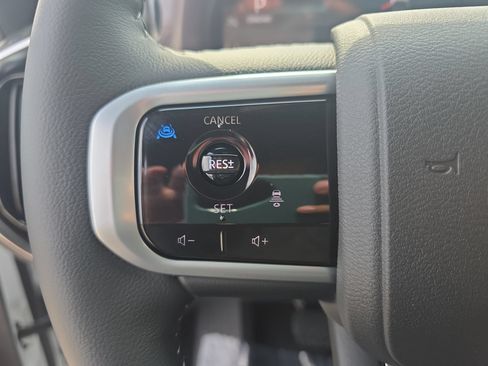 New 2026 Nissan Armada SL w/ Captain's Chari Seat Package AWD/4WD image 17