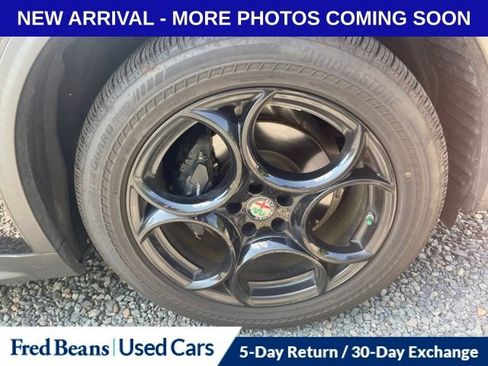 Used 2018 Alfa Romeo Stelvio Ti Sport AWD/4WD image 16