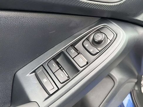 Certified 2025 Subaru Crosstrek 2.0i Premium image 7