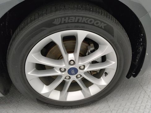 Used 2019 Ford Fusion SE FWD image 31