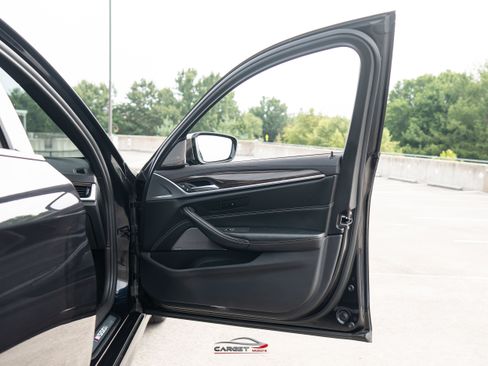 Used 2019 BMW M550i xDrive AWD/4WD image 47