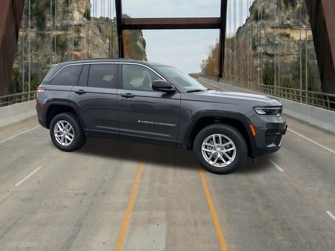 New 2026 Jeep Grand Cherokee Laredo RWD image 15