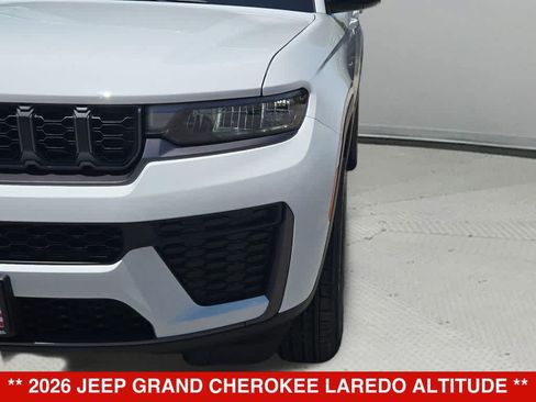 New 2026 Jeep Grand Cherokee Altitude RWD image 10