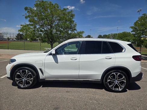 Used 2021 BMW X5 xDrive45e w/ Parking Assistance Package AWD/4WD image 5
