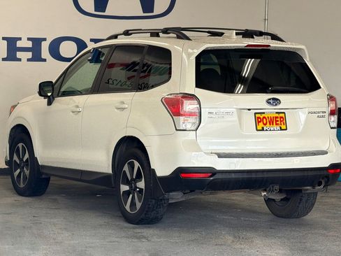Used 2017 Subaru Forester 2.5i Premium w/ Protection Package #1 AWD/4WD image 5