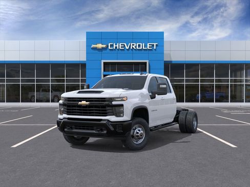 New 2026 Chevrolet Silverado 3500 W/T image 8