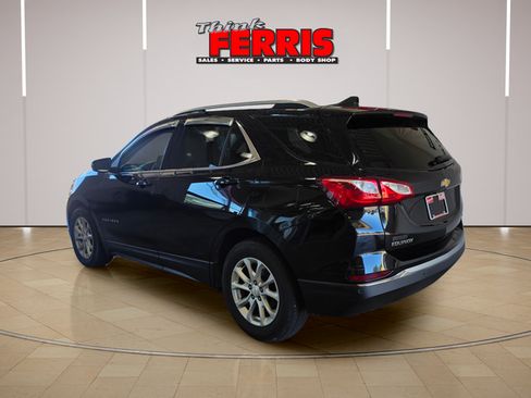 Used 2019 Chevrolet Equinox LT w/ Sun & Navigation Package FWD image 3