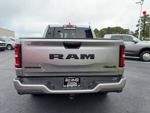 Used 2025 RAM 1500 Big Horn AWD/4WD image 4