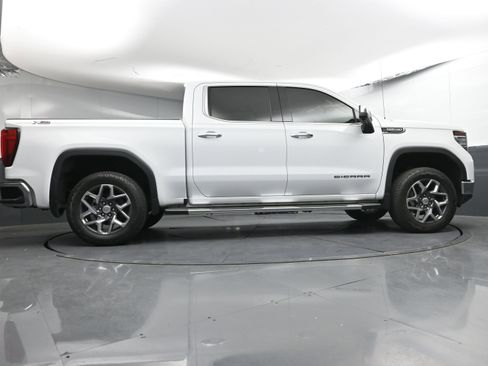 Used 2023 GMC Sierra 1500 SLT w/ SLT Premium Package image 27