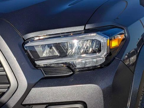 Used 2023 Toyota Tacoma TRD Sport image 10