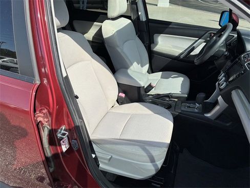 Used 2016 Subaru Forester 2.5i Premium image 35