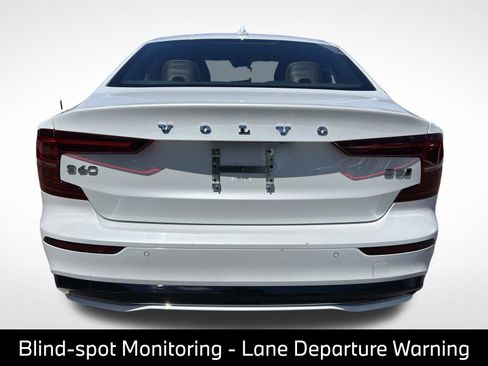 Used 2024 Volvo S60 B5 Ultimate AWD/4WD image 9