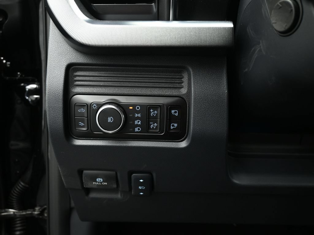 New 2026 Ford F250 Platinum AWD/4WD image 11
