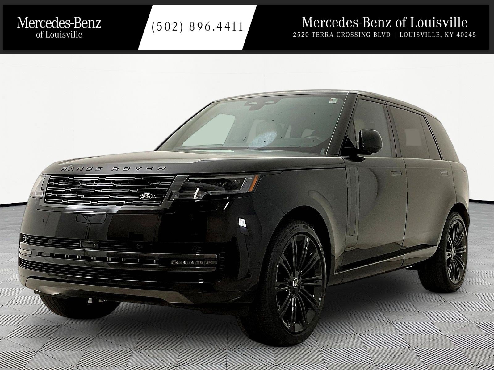 Used 2025 Land Rover Range Rover Long Wheelbase SE AWD/4WD image 1