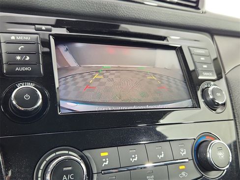 Used 2022 Nissan Rogue Sport S image 20