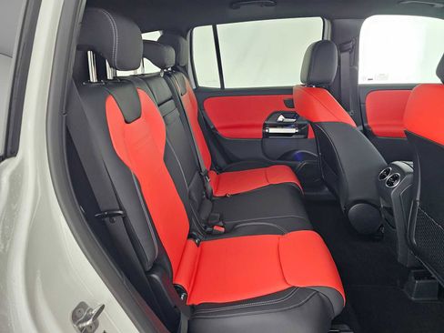 New 2026 Mercedes-Benz GLB 250 image 12