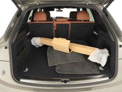 Certified 2023 Audi Q5 e Premium Plus w/ Premium Plus Package image 28