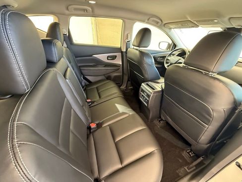 Used 2024 Nissan Murano SV w/ SV Midnight Edition Package image 14