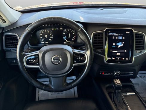 Used 2020 Volvo XC90 T5 Momentum AWD/4WD image 30