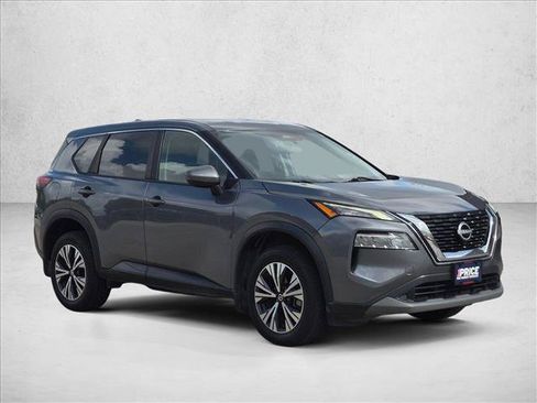 Used 2022 Nissan Rogue SV FWD image 3