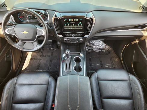 Used 2019 Chevrolet Traverse LT image 25