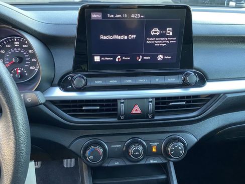 Used 2024 Kia Forte LX image 14