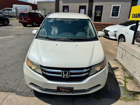 Used 2016 Honda Odyssey SE image 9