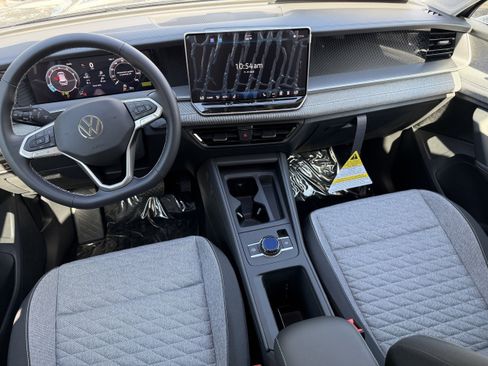 New 2026 Volkswagen Tiguan S FWD image 12