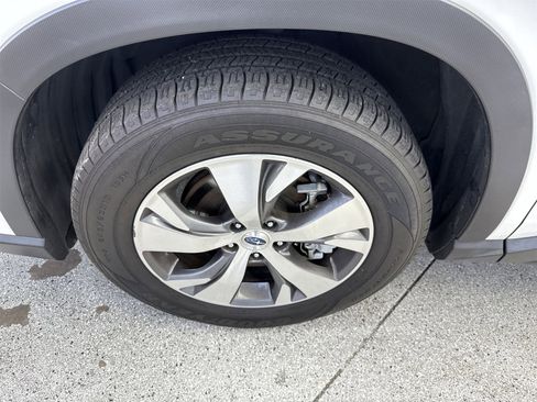 Used 2022 Subaru Ascent Premium w/ Convenience Package image 48