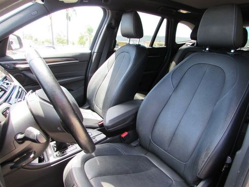 Used 2017 BMW X1 xDrive28i AWD/4WD image 10