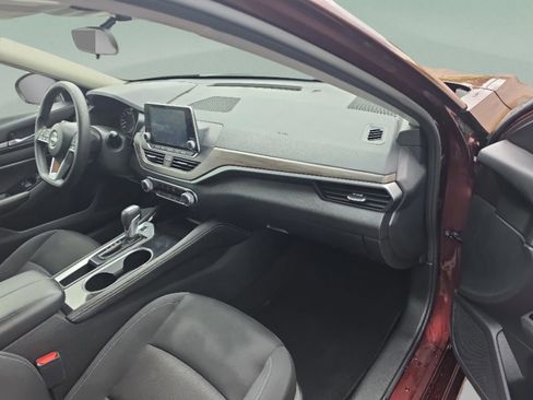 Used 2023 Nissan Altima 2.5 SV FWD image 27