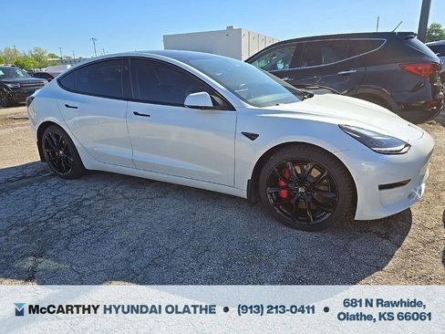 Used 2022 Tesla Model 3 Performance image 4